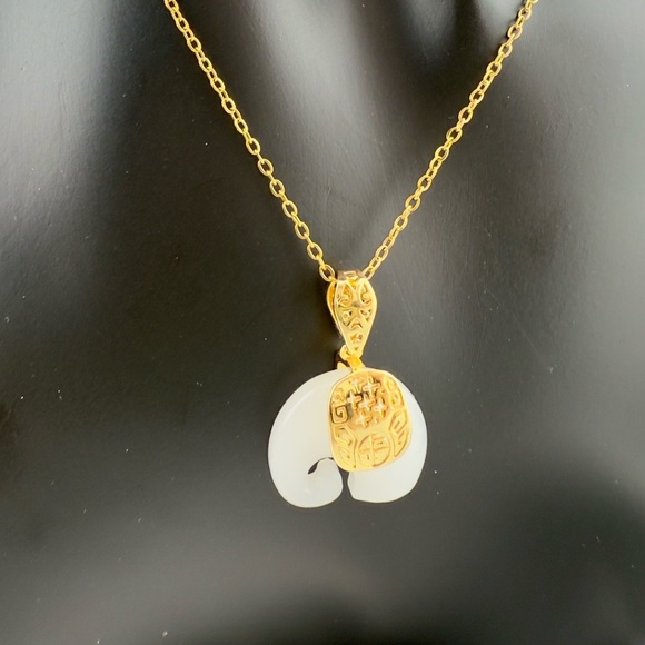 Anthropologie Gold and White Elephant Pendant Necklace - Picture 8 of 8